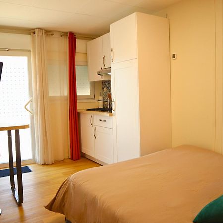 Studio Moderne Et Tout Equipe Au Coeur De Bourbourg - Gare A Proximite Εξωτερικό φωτογραφία